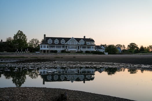 Island Elegance and Sunrise Tides at Coralshine Inn